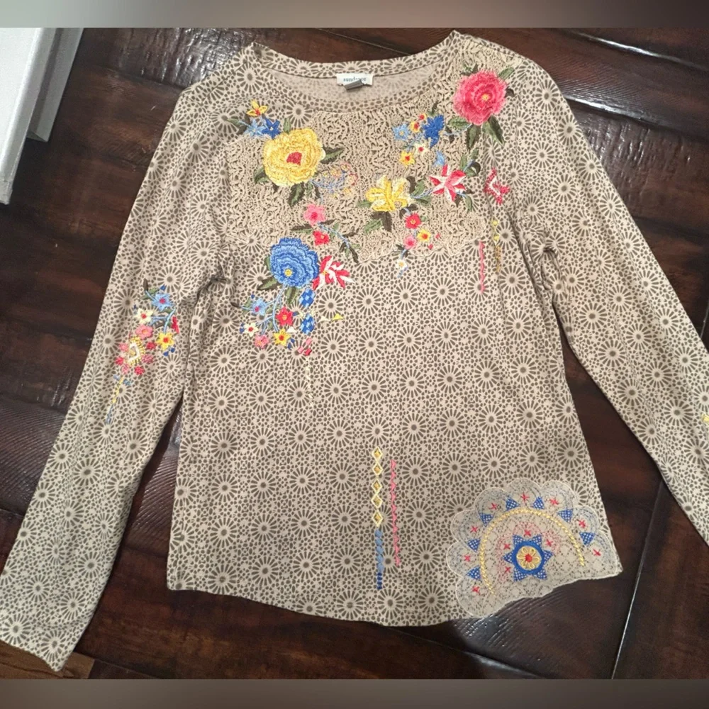NWOT Sundance Sunny Disposition Embroidered Top Size M - Picture 2 of 9
